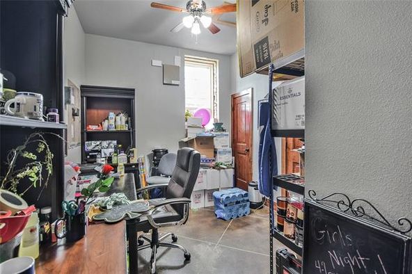 105 W Pearl St, Granbury, TX 76048